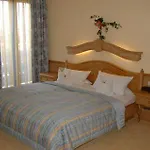 Schweizer Haus 2*