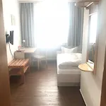 Schweizer Haus Hotell 2*