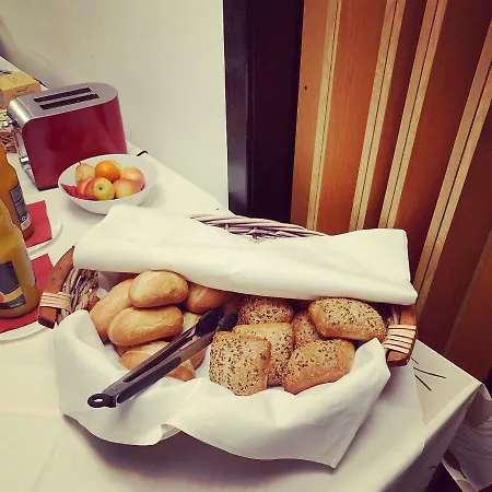 Schweizer Haus 호텔 빌레펠트