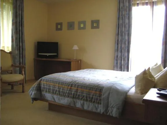 Schweizer Haus Hotell 2*